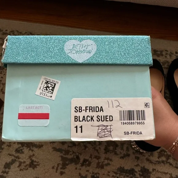 Betsey Johnson Frida Heels - Picture 4 of 4